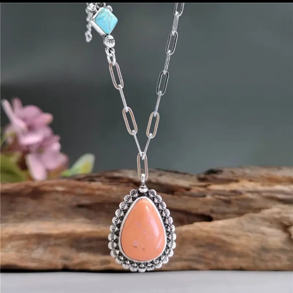 Retro Pendant